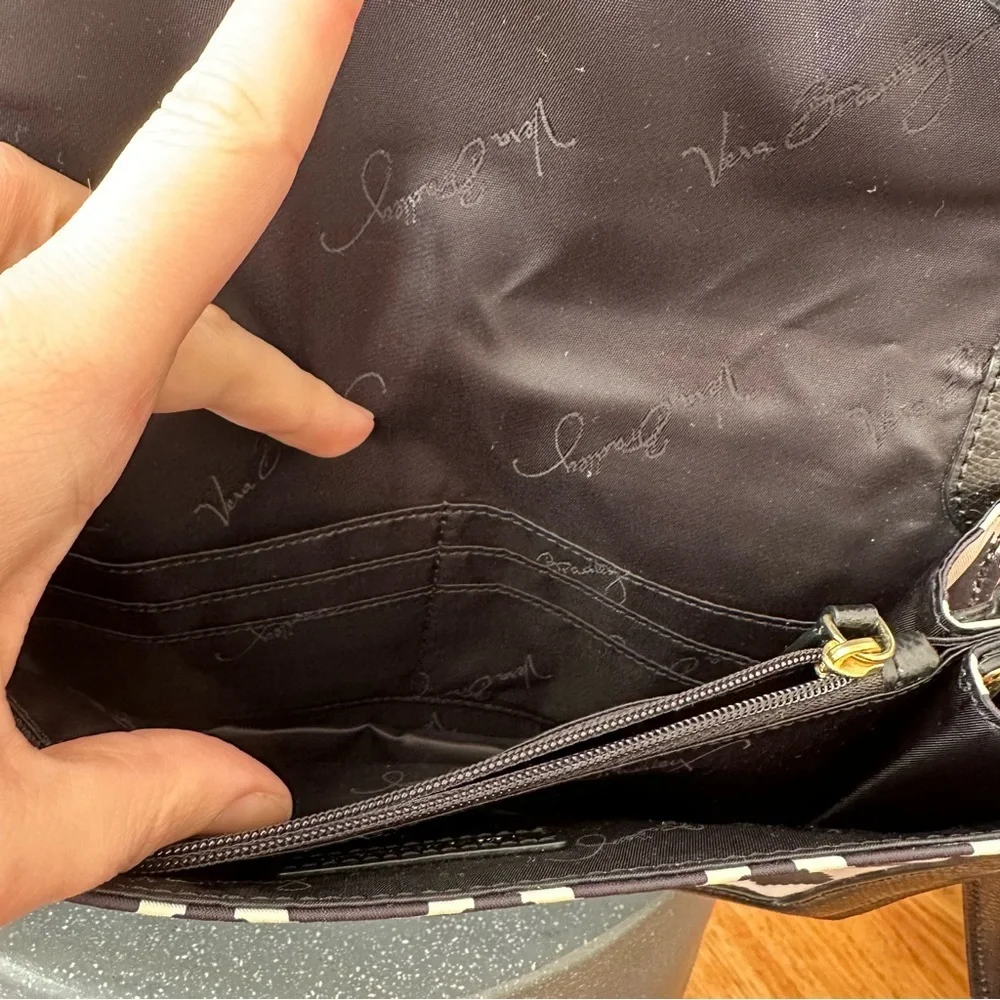 Vera Bradley Ikat Spot Tess Crossbody bag - Picture 5 of 5